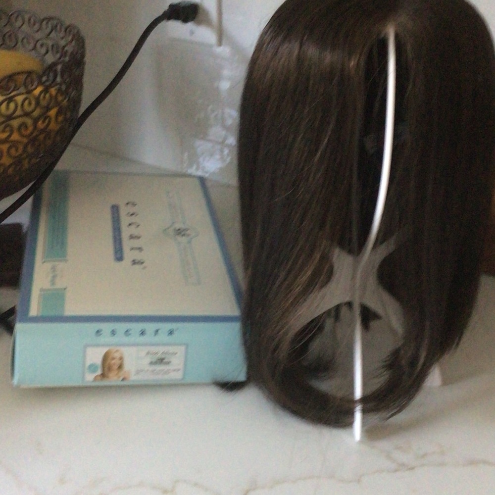 Elegant Dark Brown Hair Wig